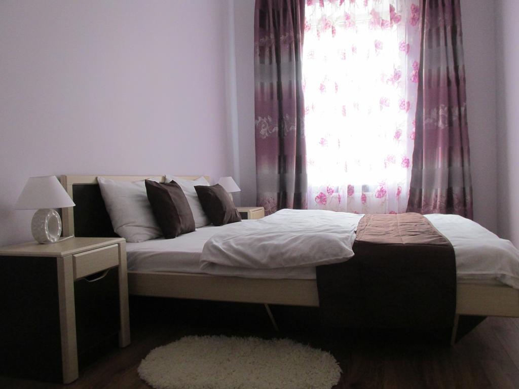 Near Opera Apartment Львов Экстерьер фото